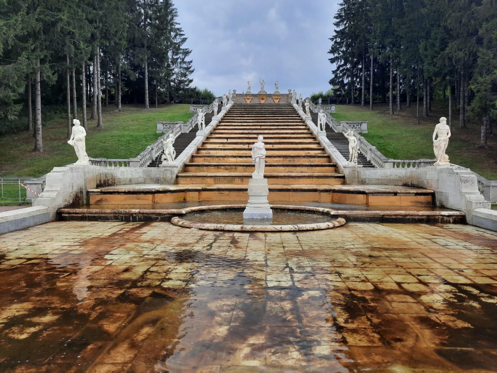 Закрытие фонтанов в Петергофе